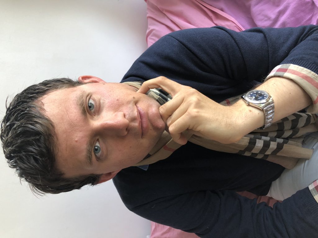 Professeur de maths, physique et chimie à Trets